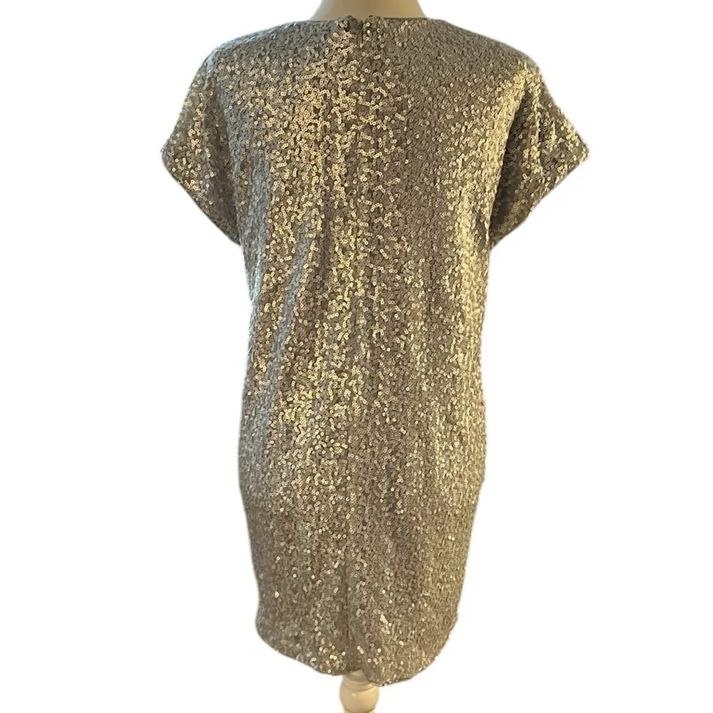 Aiden by Aiden Mattox Silver Sequins Biting Lips Cocktail Dress Size 2